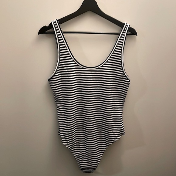 Wilfred bodysuit - Picture 1 of 3